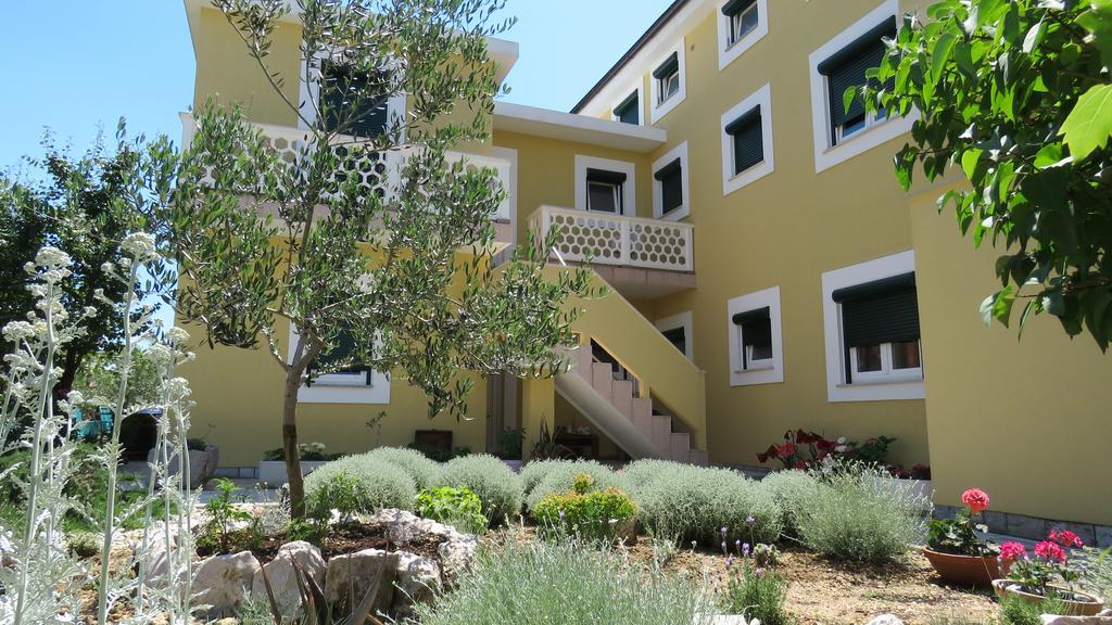 באסקה Apartments Marija מראה חיצוני תמונה